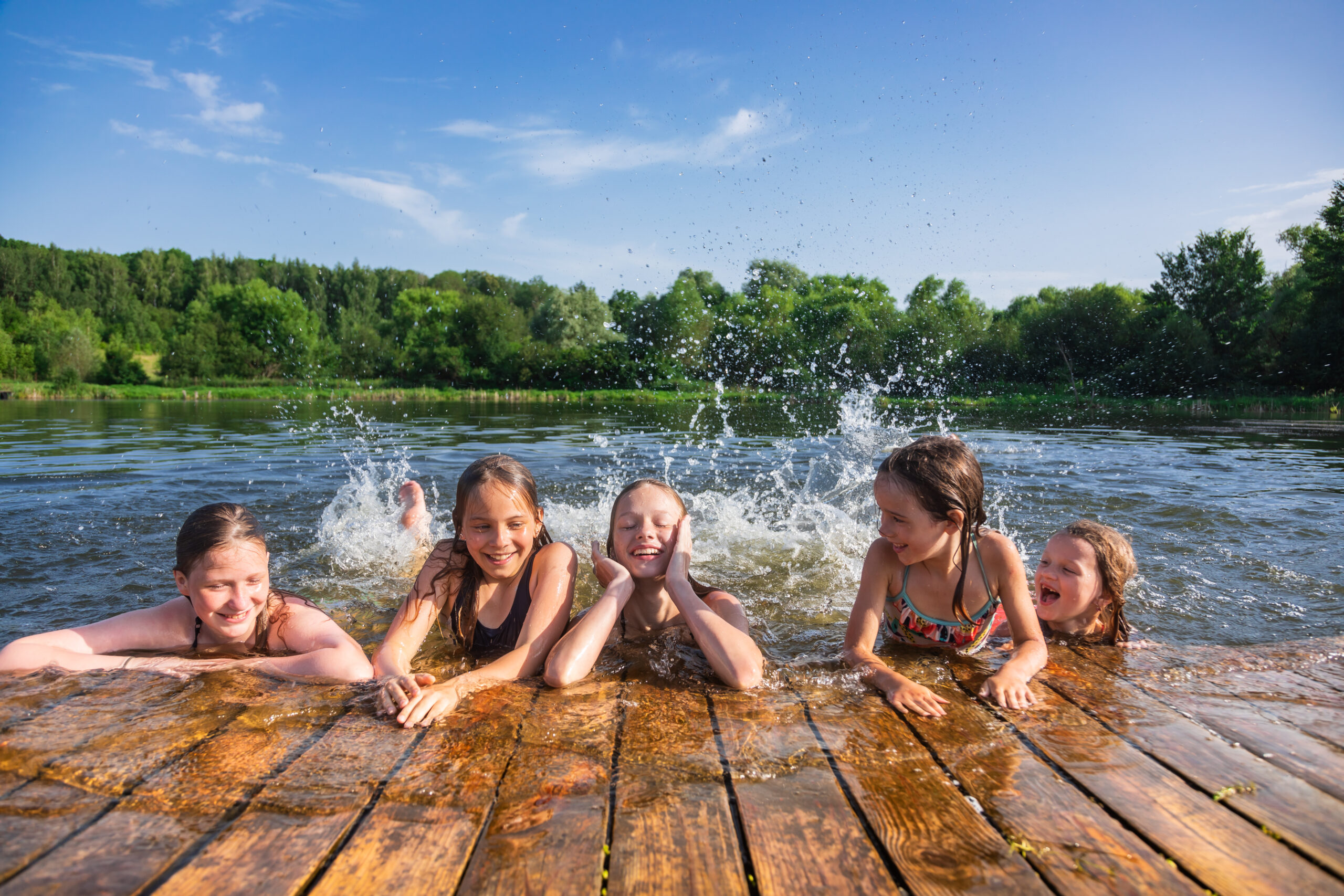 You are currently viewing Beat the Heat: Top Swimming Spots and Cool Tips for Michiganders